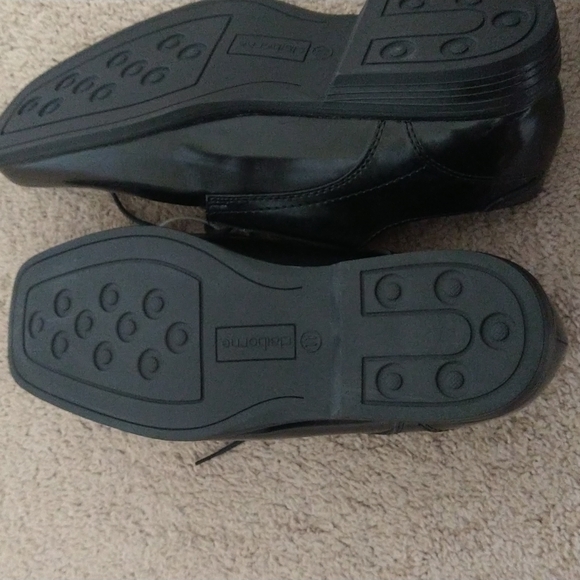 Liz Claiborne men's black formal shoes size 11 - Picture 2 of 3